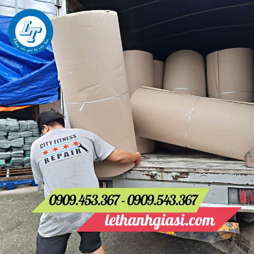 Giấy carton 2 lớp giao hàng