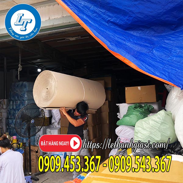 Giấy carton 2 lớp xuất hàng giao cho khách Giấy carton 2 lớp xuất hàng giao cho khách