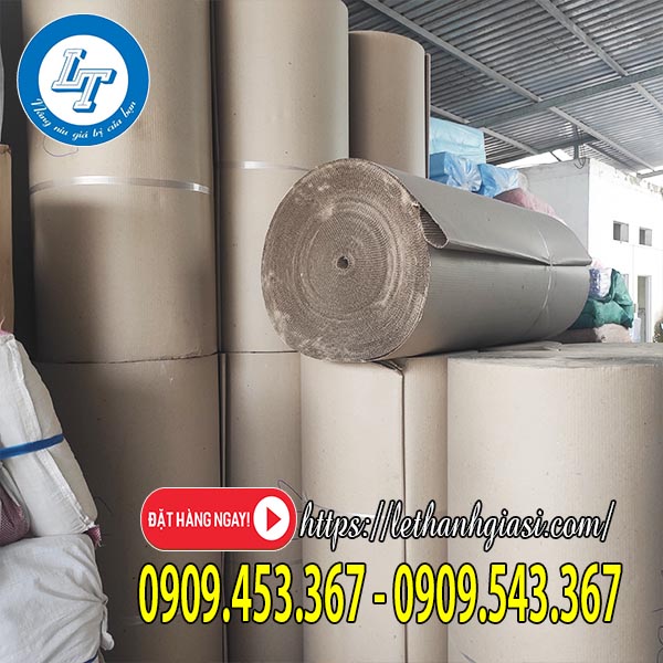 Giấy carton 2 lớp tại kho Lê Thanh Giấy carton 2 lớp tại kho Lê Thanh