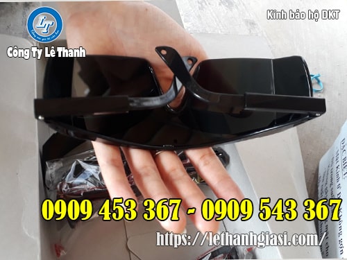 Kính bảo hộ lao động DKT thiết kế đẹp mắt Kính bảo hộ lao động DKT