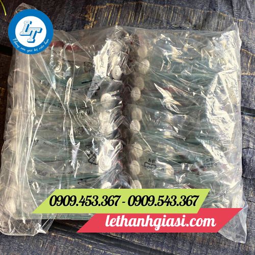 Kính chống hóa chất bịch 20 cái Kính chống hóa chất bịch 20 cái