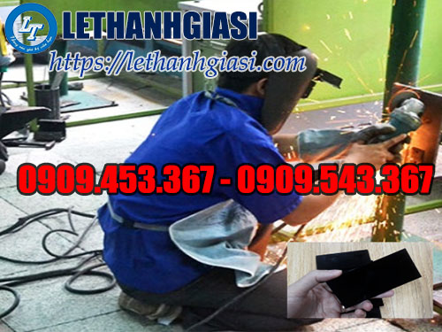 Miếng kính màu đen gắn mặt nạ hàn Miếng kính màu đen gắn mặt nạ hàn