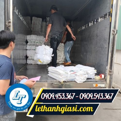 Giao bao tải cho khách Giao bao tải cho khách