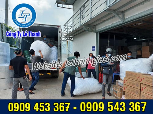 Giao hàng xốp lưới bọc trái cây cho khách Xốp lưới bao trái cây nhiều kích cỡ