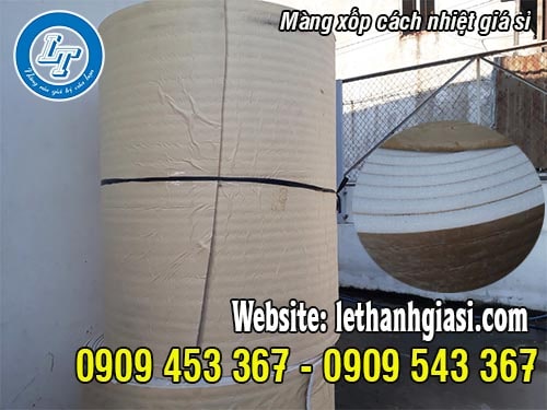 Màng xốp foam tráng bạc, cách nhiệt có keo dán Màng xốp foam tráng bạc, cách nhiệt có keo dán