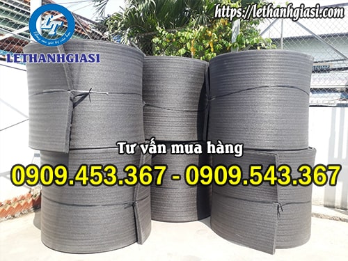 Màng xốp foam màu đen cao 1m, dày 45 ly Màng xốp foam