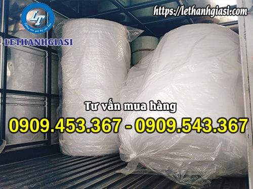 Lên hàng cuộn xốp foam giao hàng cho khách sỉ Cuộn xốp foam