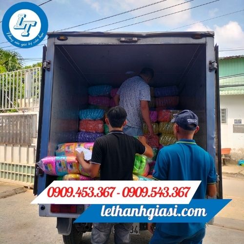 sản xuất và phân phối áo mưa giấy giá sỉ rẻ nhất sản xuất và phân phối áo mưa giấy giá sỉ rẻ nhất