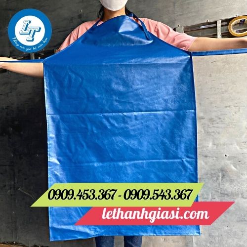 Tạp dề nhựa xanh phù hợp cho cả nam và nữ Tạp dề nhựa xanh simili