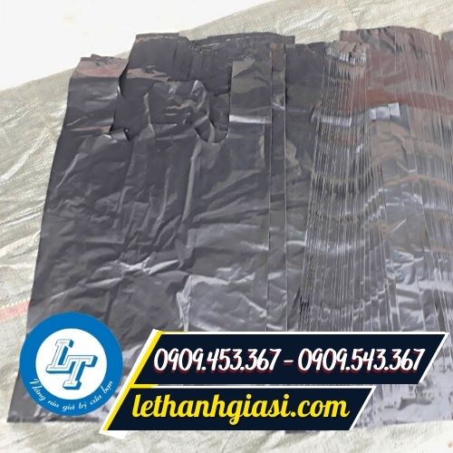 Túi đựng rác màu đen có quai Túi đựng rác màu đen có quai
