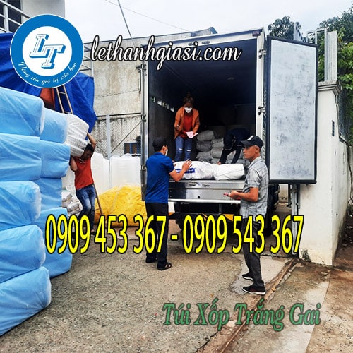 Túi xốp trắng gai giao hàng nhanh Túi xốp trắng gai giao hàng nhanh