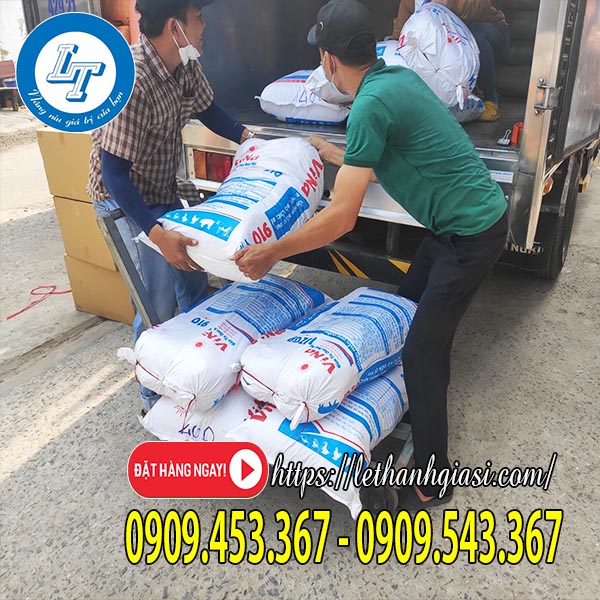 Giao hàng túi zip cho khách Giao hàng túi zip cho khách