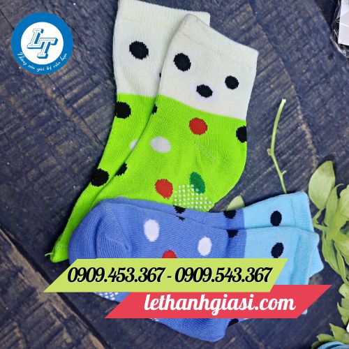 Vớ chân em bé màu đẹp