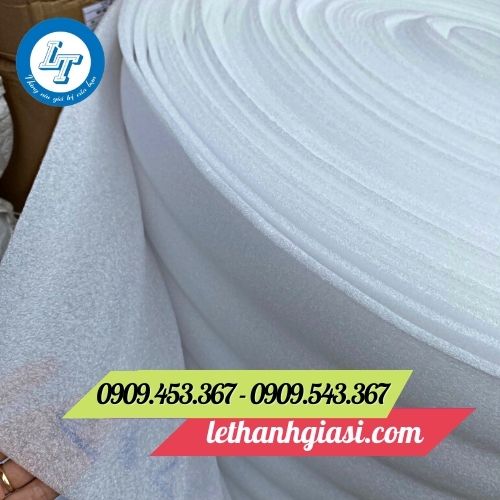 Xốp foam bọc hàng màu trắng Xốp foam bọc hàng màu trắng