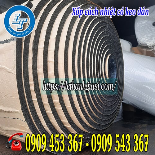 Xốp cách nhiệt có keo dán chất lượng cao Xốp cách nhiệt có keo dán