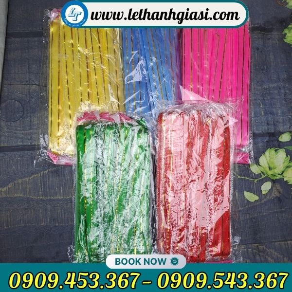 Nơ gắn giỏ quà nhiều màu Nơ gắn giỏ quà nhiều màu