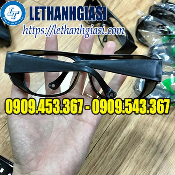 KÍNH BẢO HỘ LAO ĐỘNG DKT