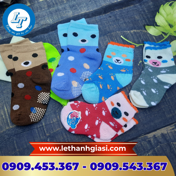 Vớ chân trẻ em giá sỉ Vớ chân trẻ em giá sỉ