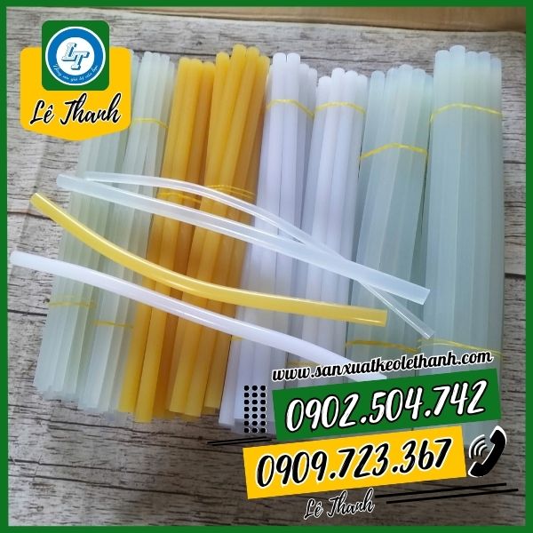 Keo nến nóng chảy có đa dạng mẫu mã và độ dính Keo nến nóng chảy có đa dạng mẫu mã và độ dính