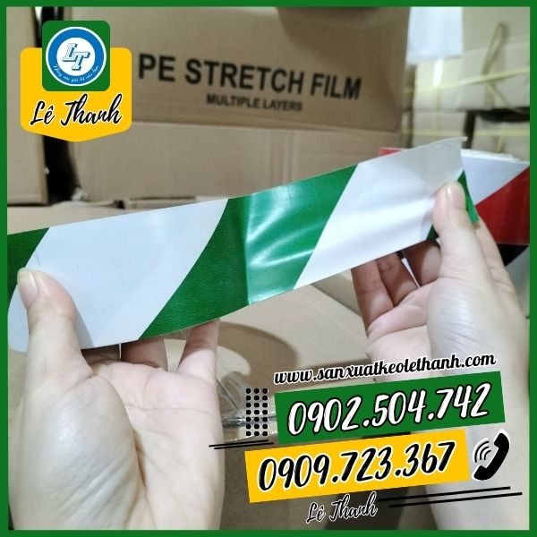 Cấu tạo lớp nền PVC dẻo dai dày chắc Cấu tạo lớp nền PVC dẻo dai dày chắc