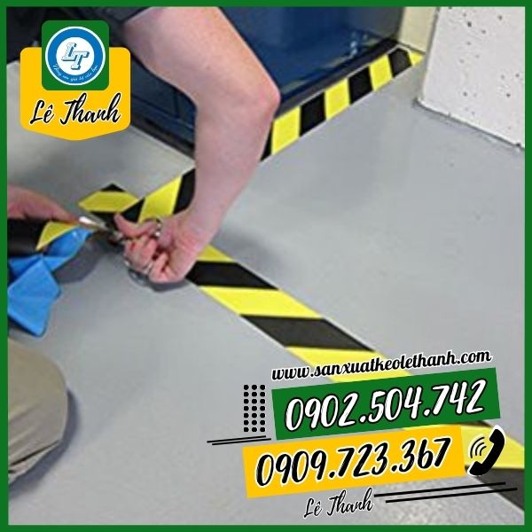 Băng keo phân chia khu vực nhà xưởng Băng keo phân chia khu vực nhà xưởng