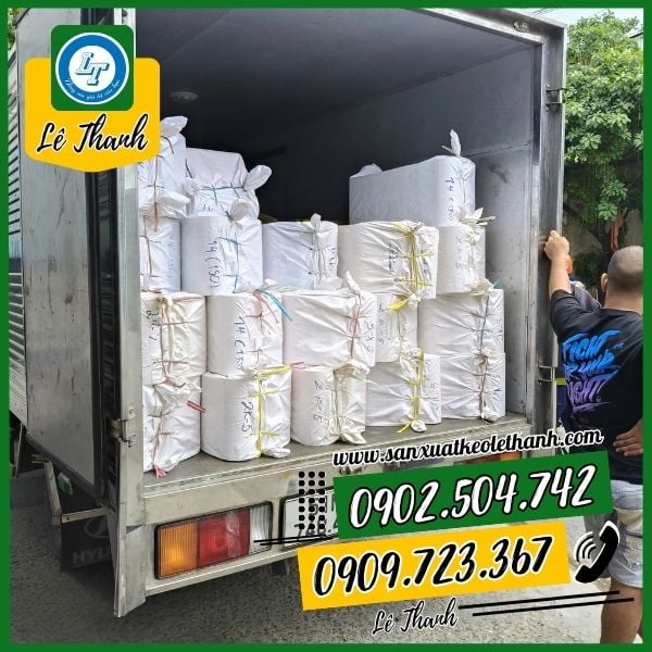 Cung ứng băng keo trong cuộn to 1kg5 cho khách Cung ứng băng keo trong cuộn to 1kg5 cho khách
