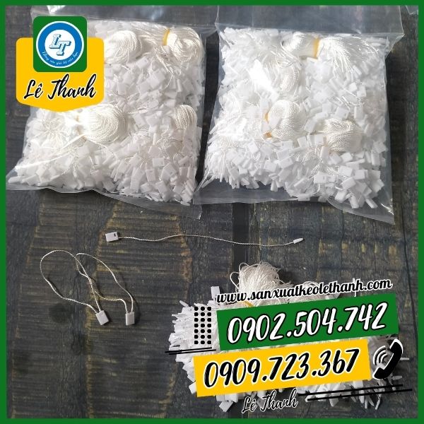 Dây dù treo nhãn mác giá rẻ Lê Thanh Dây dù treo nhãn mác giá rẻ Lê Thanh