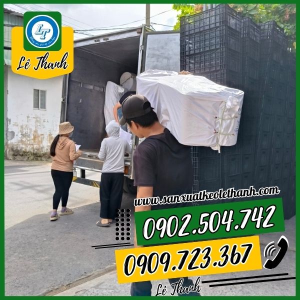 Giao hàng băng keo in logo Giao hàng băng keo in logo