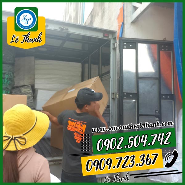 Giao các thùng cảo thép cắt băng keo Giao các thùng cảo thép cắt băng keo