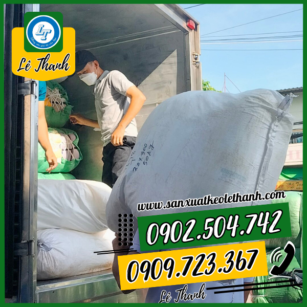 Giao đơn dây rút nhựa trắng cho khách Giao đơn dây rút nhựa trắng cho khách