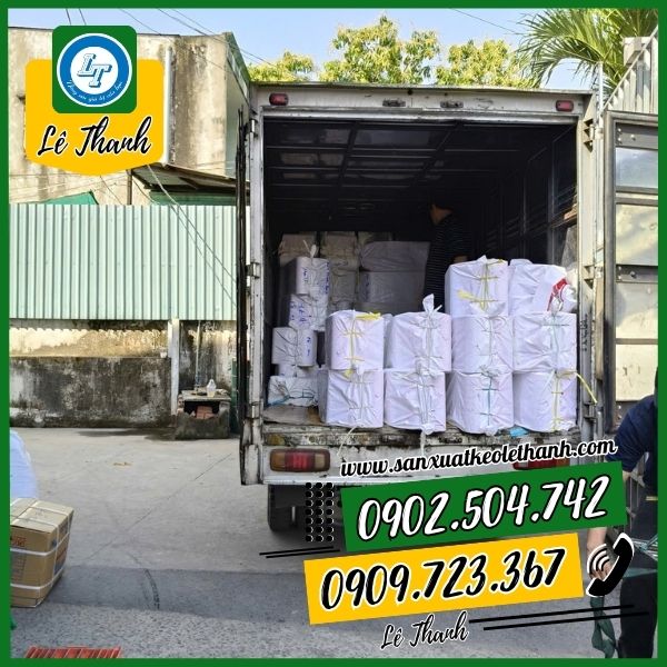 Giao hàng băng keo tại xưởng băng keo Lê Thanh Giao hàng băng keo tại xưởng băng keo Lê Thanh