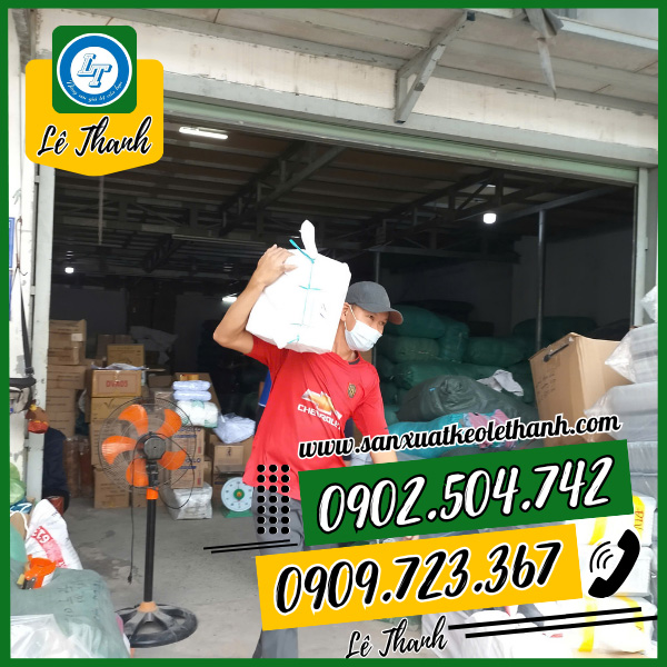 Hổ trợ giao băng keo dán nền cho khách Hổ trợ giao băng keo dán nền cho khách