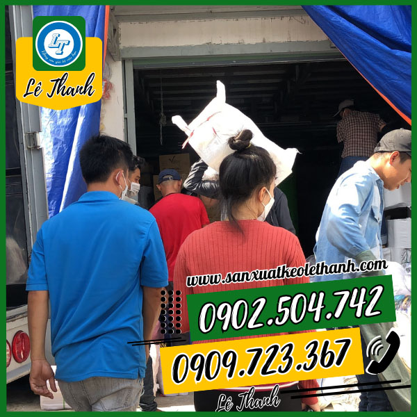 Giao súng bắn mác cho khách hàng Giao súng bắn mác cho khách hàng