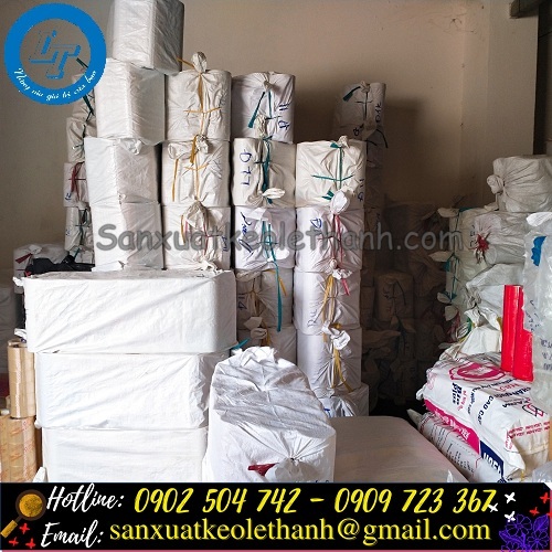 Băng keo đục 4f8, 2f4 luôn có sẵn tại kho Băng keo đục 4f8, 2f4 luôn có sẵn tại kho