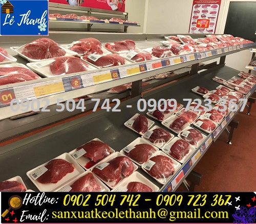 Màng bọc thực phẩm giúp bảo quản thịt được tươi ngon Màng bọc thực phẩm giúp bảo quản thịt được tươi ngon