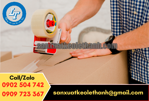 Băng keo trong có hình dạng cuộn, dễ sử dụng, tiện lợi Băng keo trong có hình dạng cuộn, dễ sử dụng, tiện lợi