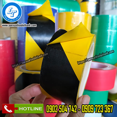 Băng keo dán nền sọc vàng đen phân chia nhà xưởng