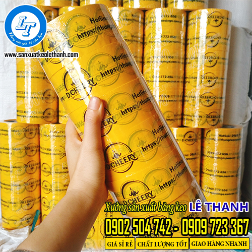 Băng keo thương hiệu dán thùng xốp