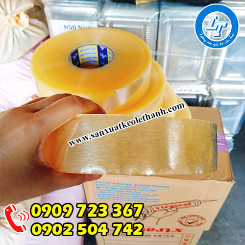 Băng keo trong cuộn to 2000y