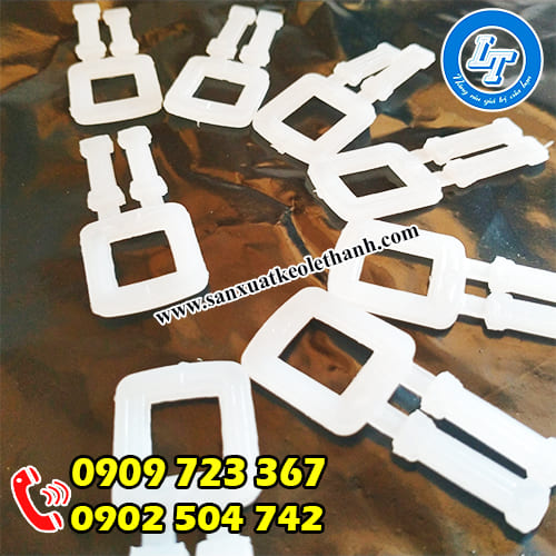 Bọ nhựa siết đai trắng trong