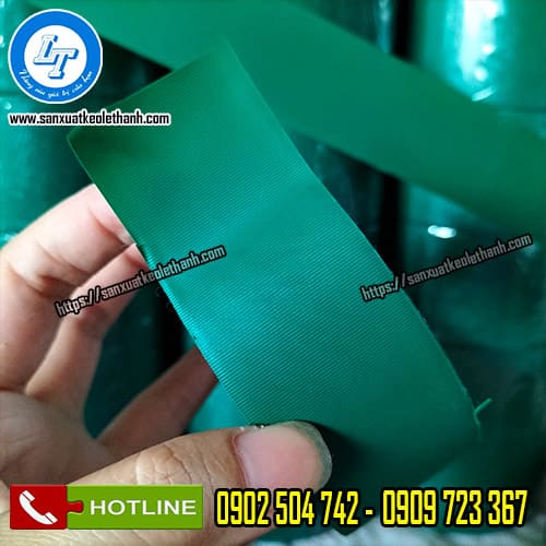 Đường kẻ trên bề mặt băng keo simili