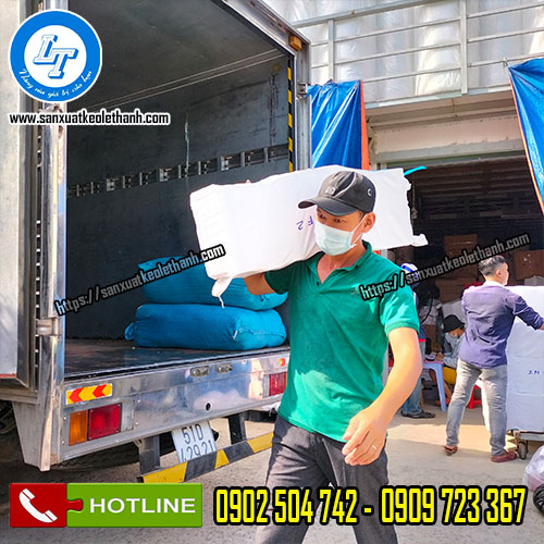 Giao sỉ số lượng băng keo dán nền vàng Giao sỉ số lượng băng keo dán nền vàng