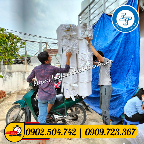 Giao 10 bao băng keo giấy tại xưởng Giao 10 bao băng keo giấy tại xưởng