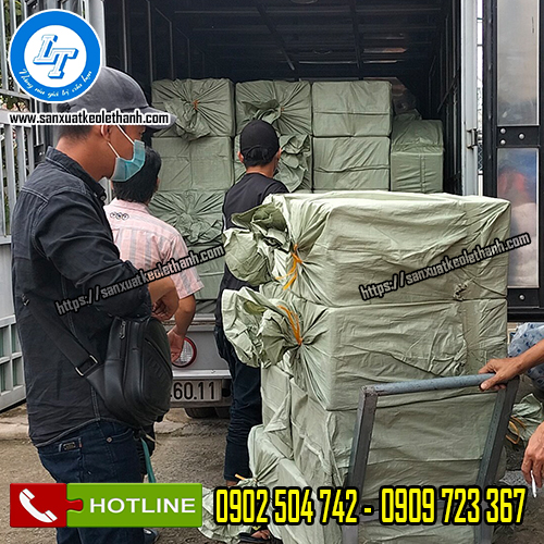 Giao băng keo cao su non tại xưởng Lê Thanh Giao băng keo cao su non tại xưởng Lê Thanh