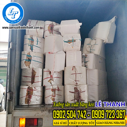 Giao băng keo vải dán bạt cho khách