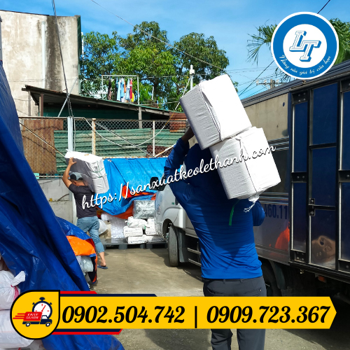 Giao hàng băng rào cảnh báo điện lực giá rẻ Giao hàng băng rào cảnh báo điện lực giá rẻ