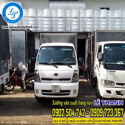 Giao màng pe cho các khách hàng sỉ, đại lý