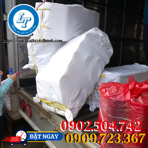 Giao hàng băng keo mút xốp vàng trắng Giao hàng băng keo mút xốp vàng trắng