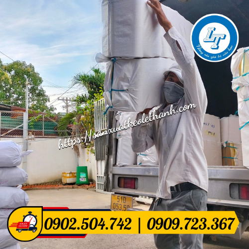 Giao hàng bọ nhựa mềm cho khách Giao hàng bọ nhựa mềm cho khách