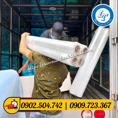 Giao màng pe 1m cho khách Giao màng pe 1m cho khách